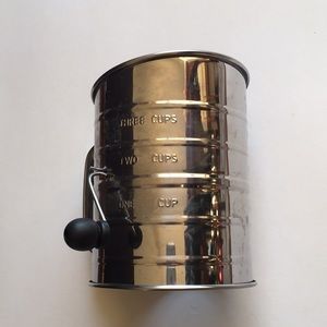 Flour sifter - Perfect for sourdough bread 🍞